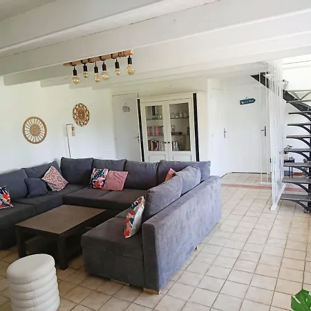 Les Grands Embruns Holiday home